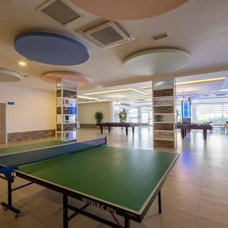 Lovely 1 Bedroom With Facilities Daire *